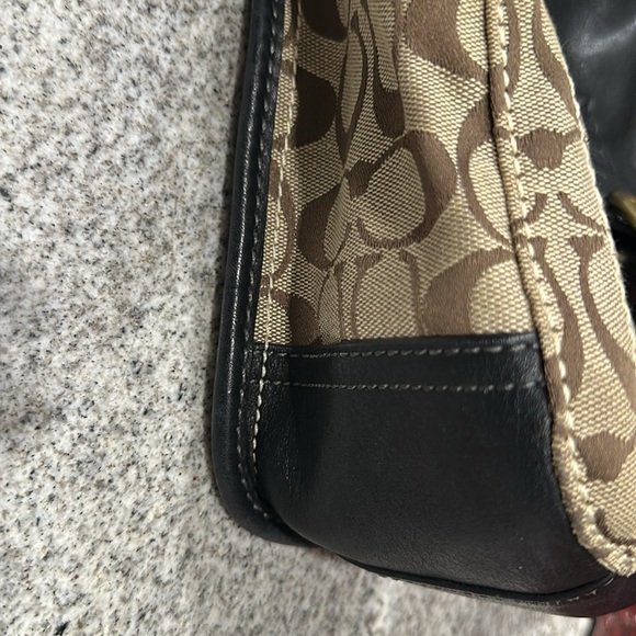 Coach Bleeker Black Leather Legacy Brown Signature Flap Buckle Bag and wallet - Picture 13 of 15